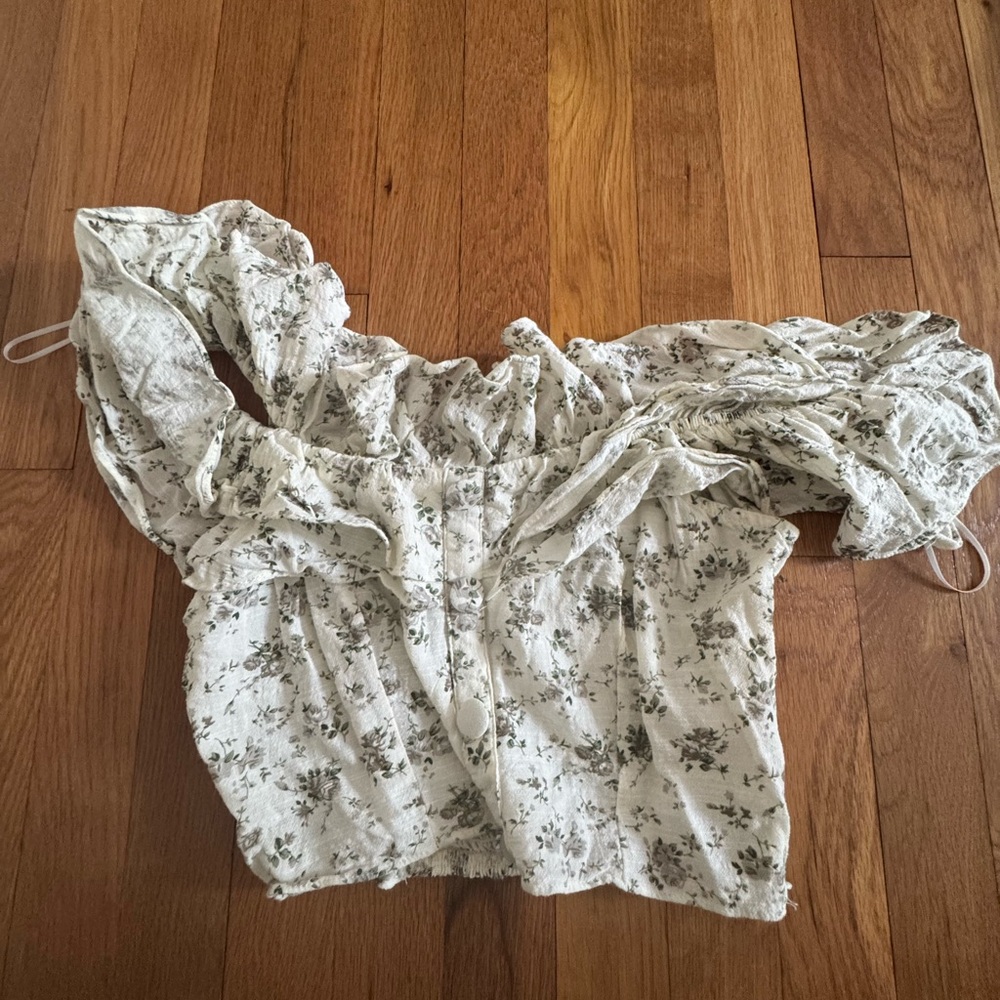Dress Forum Floral Ruffle Blouse - Cream and Black